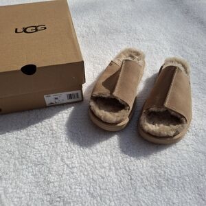 UGG Tan Greenport Slide - Size 10 - NWT